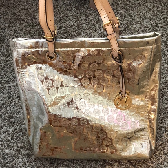 Michael Kors Handbags - Michael Kors Jet Set Metallic Gold Tote